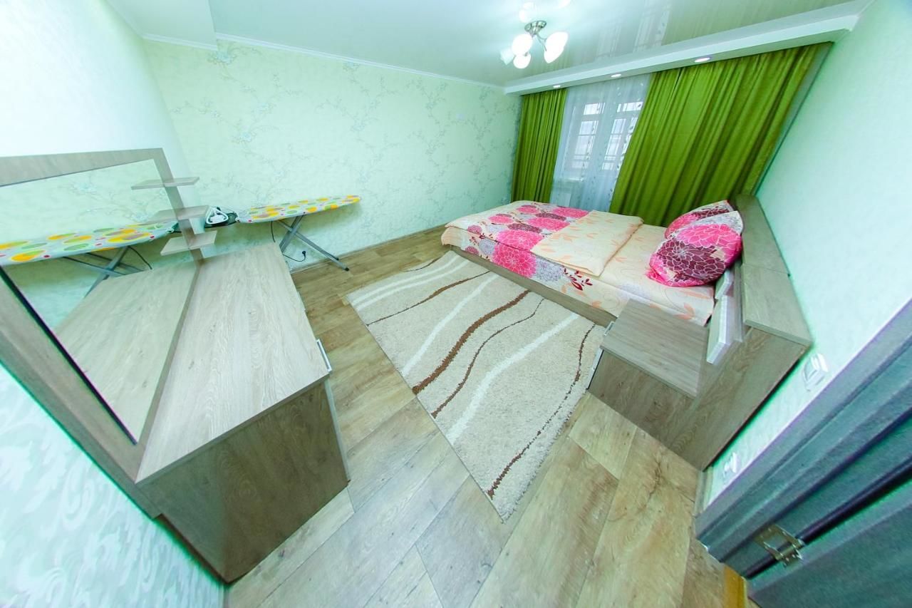 Апартаменты Apartment on Republic Square Усть-Каменогорск-14